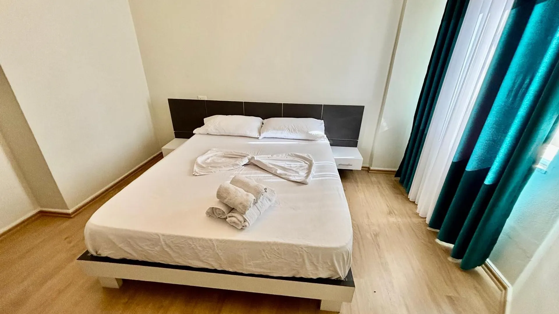 شقة Edi'S Apartament تيرانا