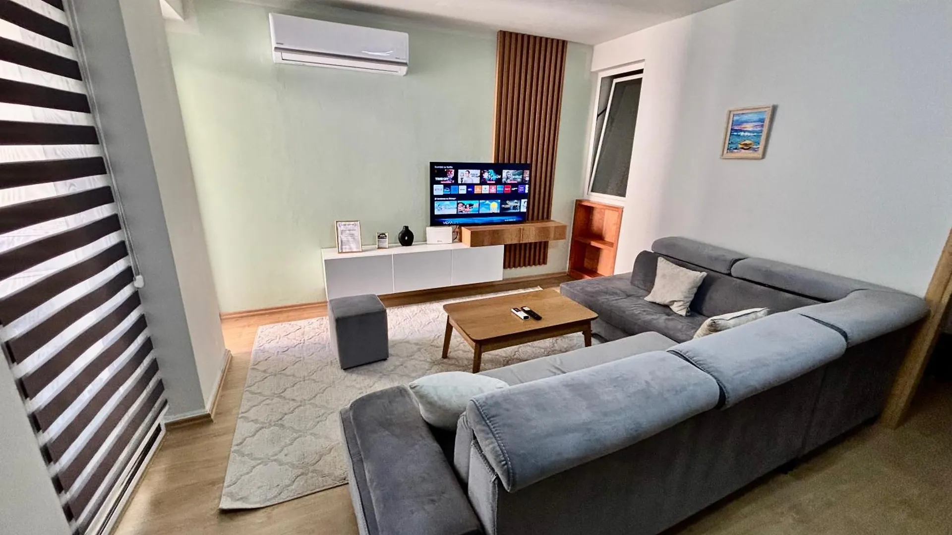 Edi'S Apartament تيرانا